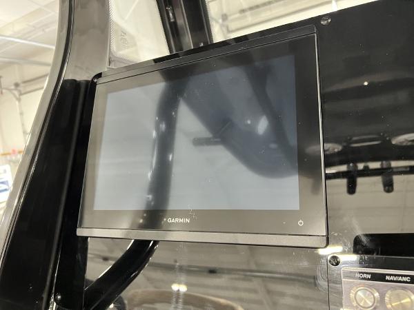 Garmin screen on Tidewater 232 CC Adventure 2023 boat.
