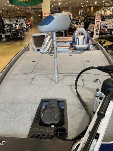 2025 Nitro Z21 XL boat interior with seating and control panel in showroom.