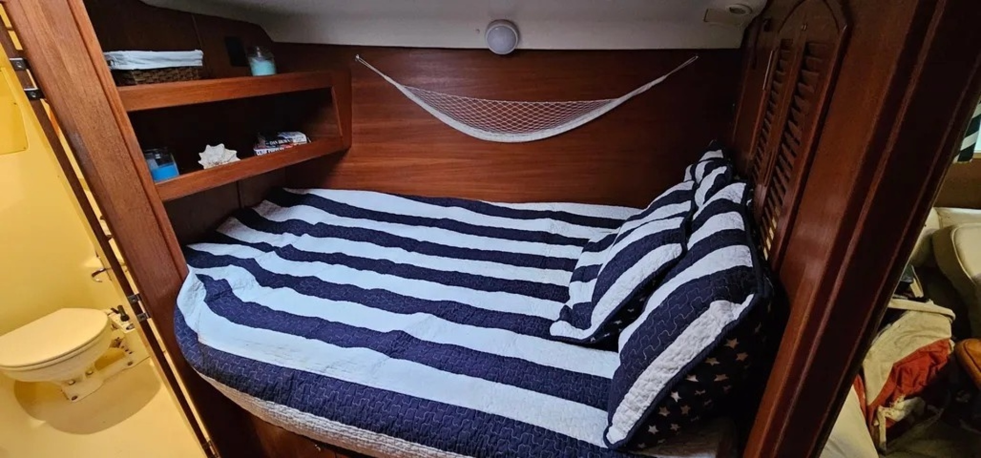 2002 Hunter 420 - Image 29