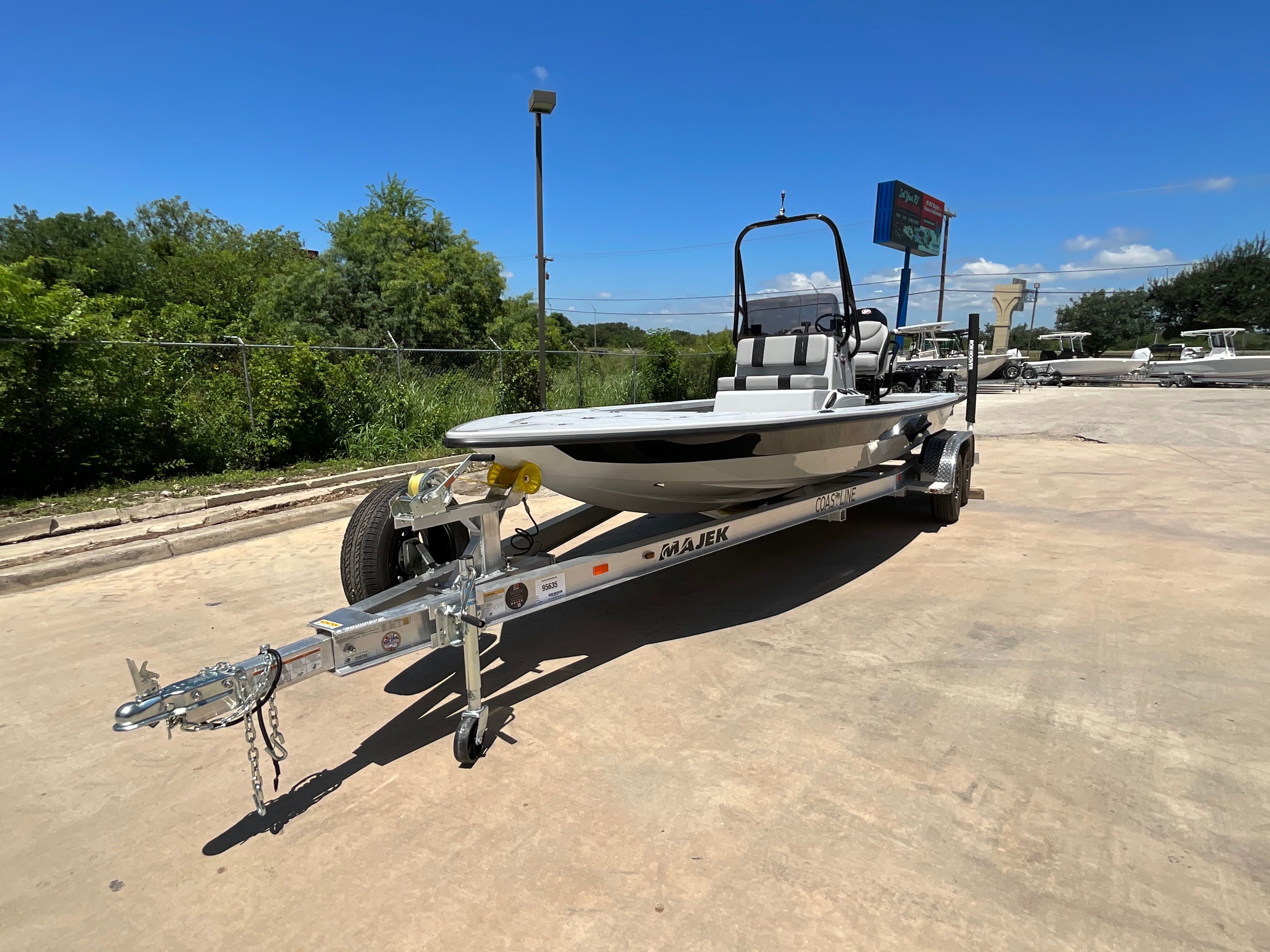 2026 Majek 22 Xtreme - 2