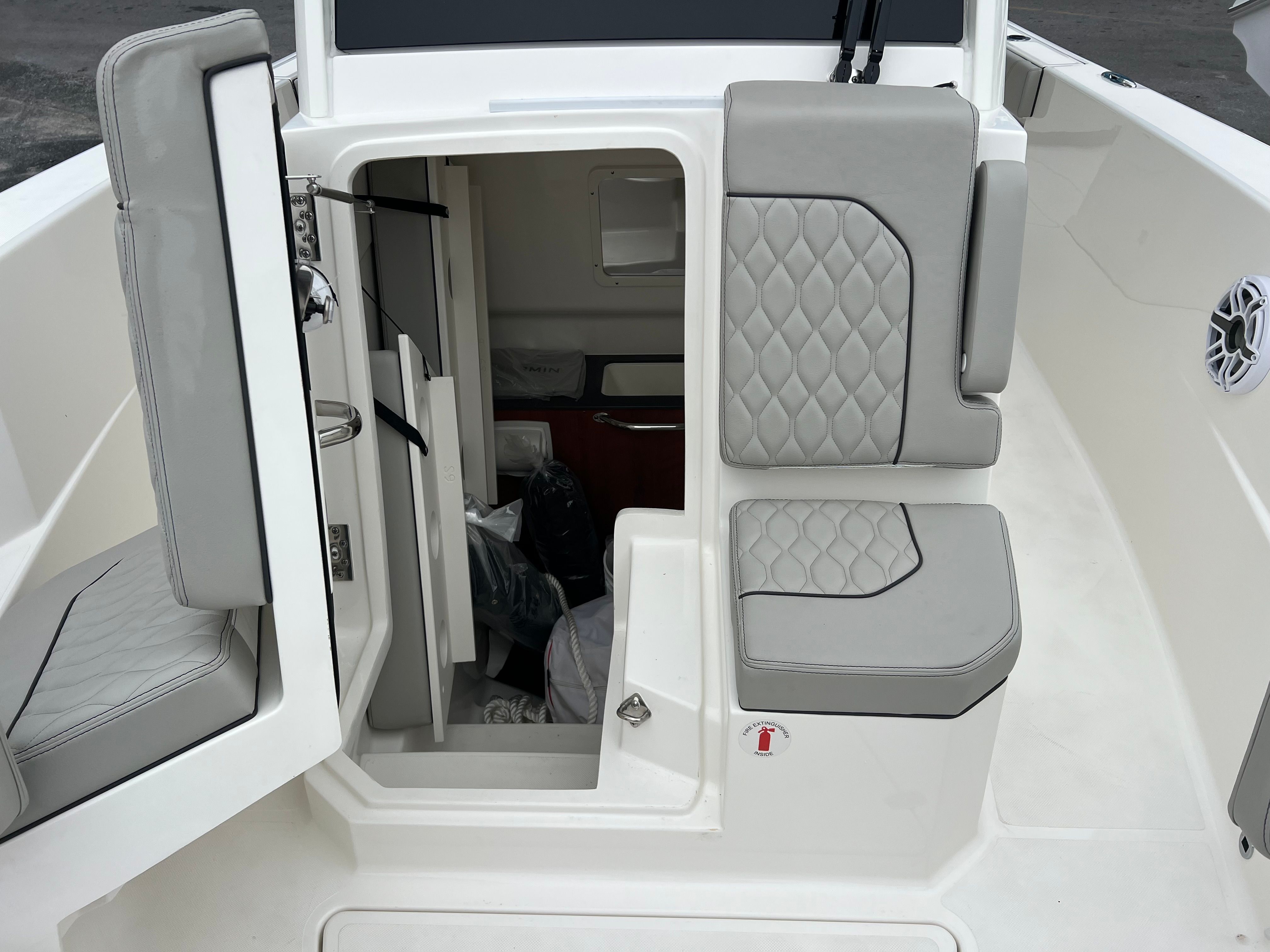 2026 PURSUIT 288 S - Image 24