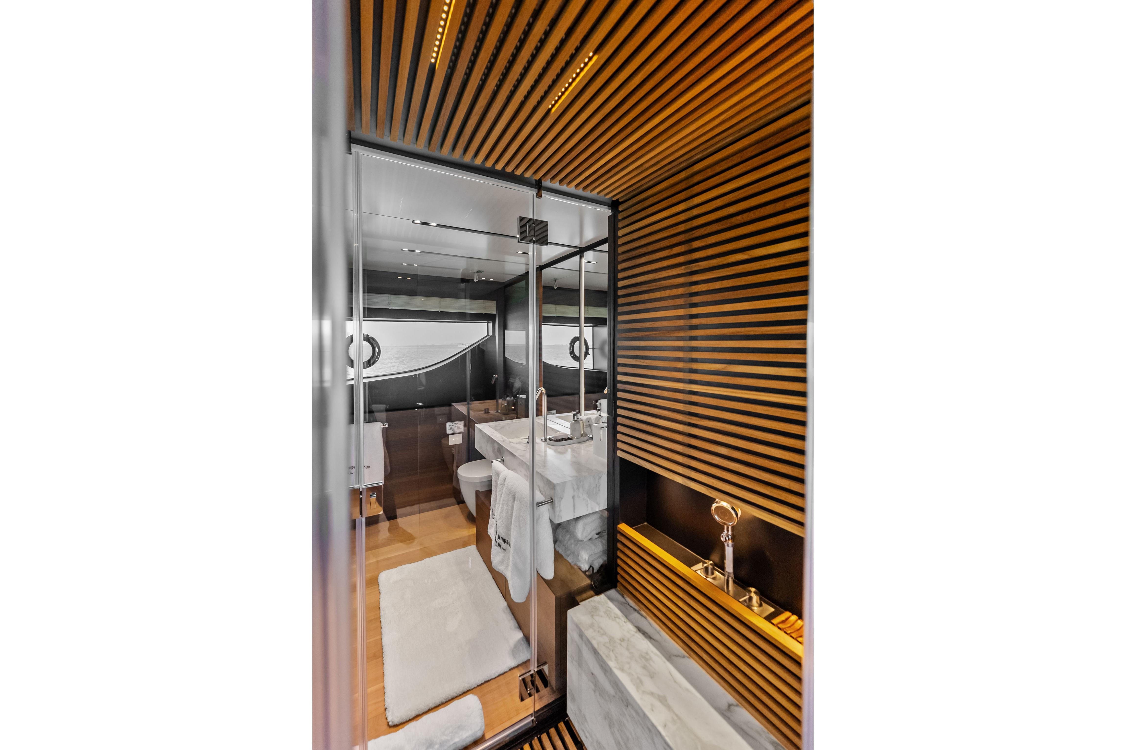 2023 Custom Line Navetta 33 - 87
