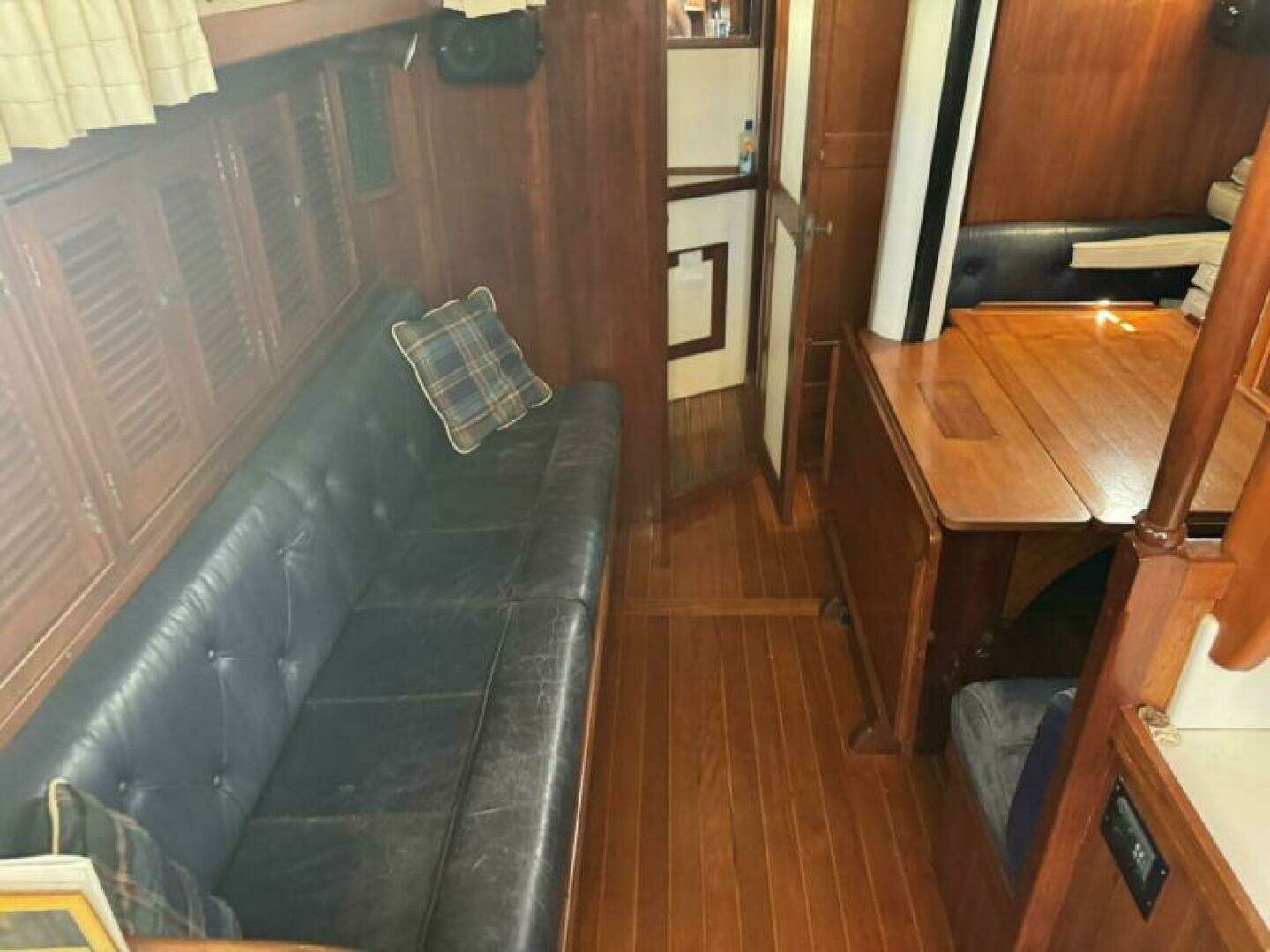 1988 Shannon 50 - Image 58