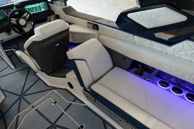 2025 Nautique Super Air Nautique G25 Paragon - 28