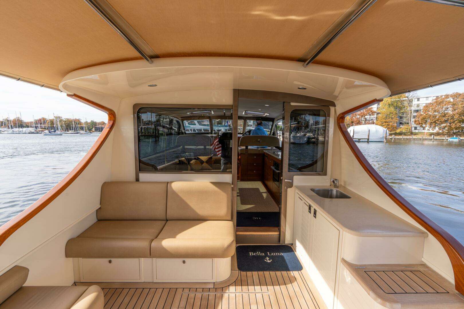 2016 Palm Beach Motor Yachts PB50 - Image 19