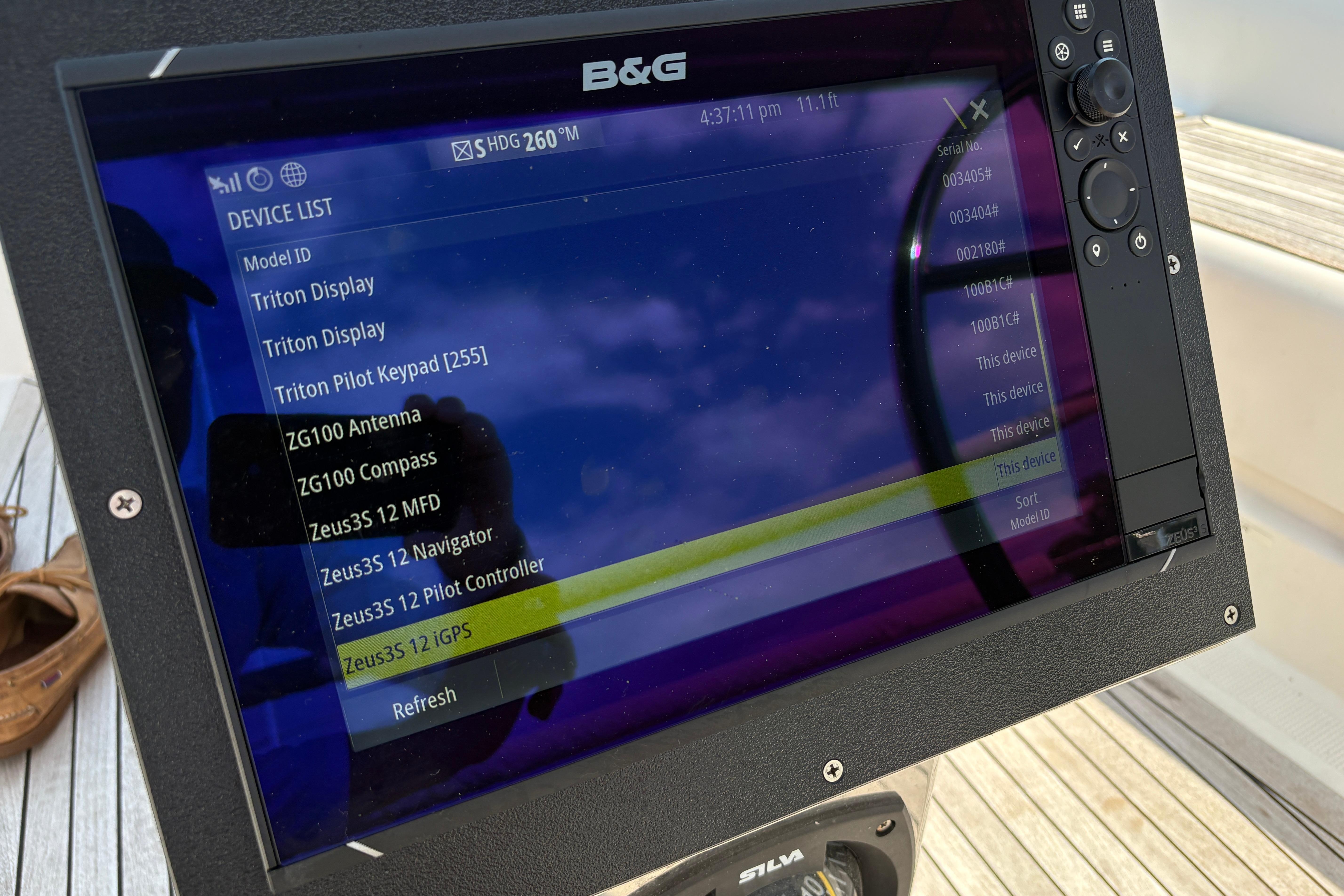 B&G navigation display on a 2014 Hanse 415 yacht, showing device list and settings.