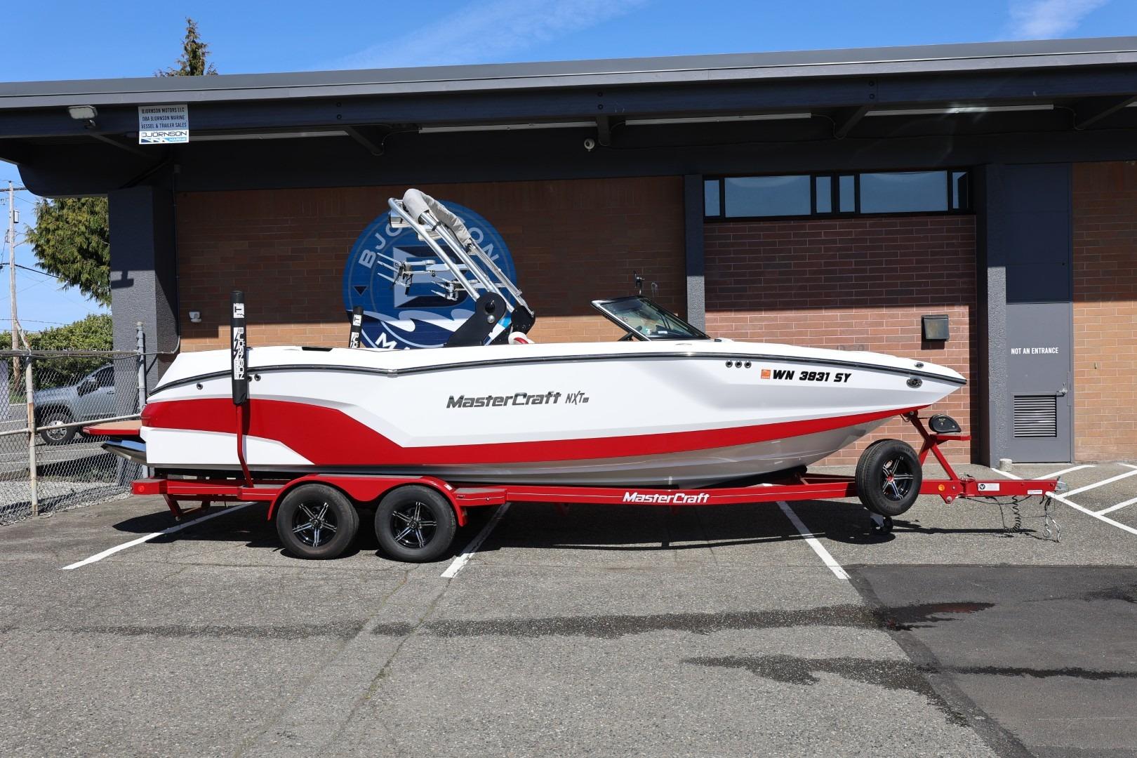 2021 MasterCraft NXT24