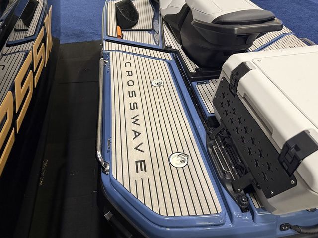 2026 Yamaha WaveRunner Crosswave® - 9
