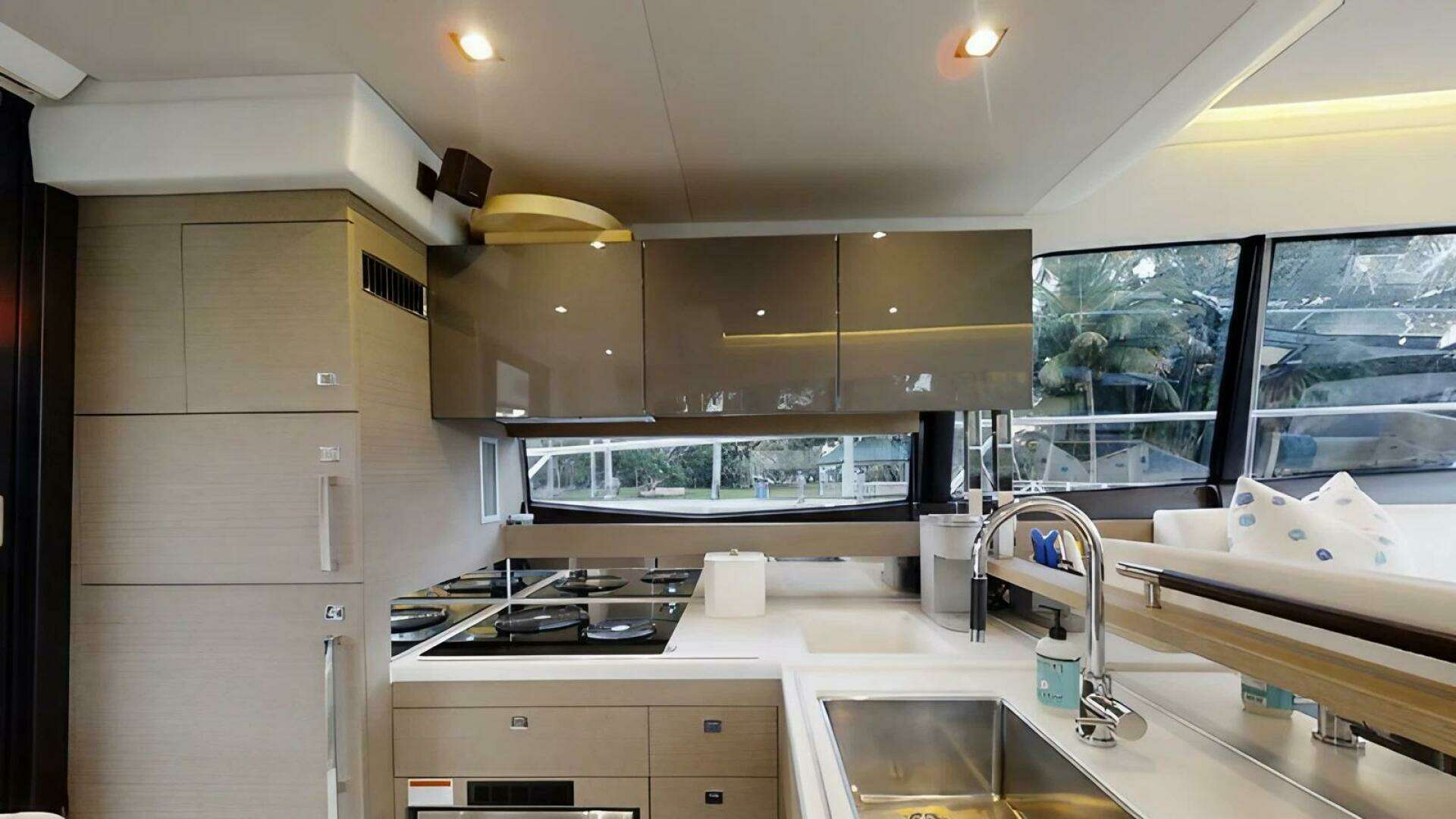 2018 Prestige — - Image 8