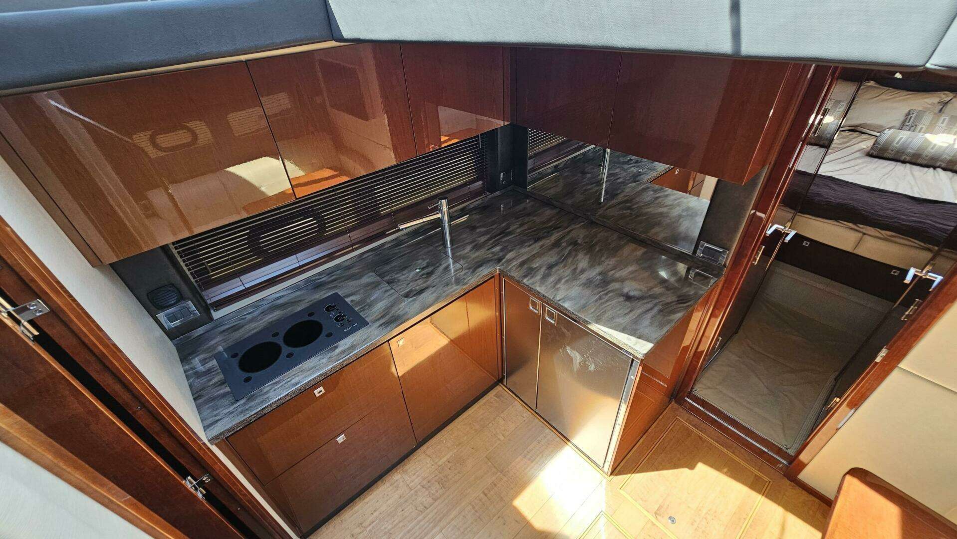 2016 Sea Ray — - Image 22