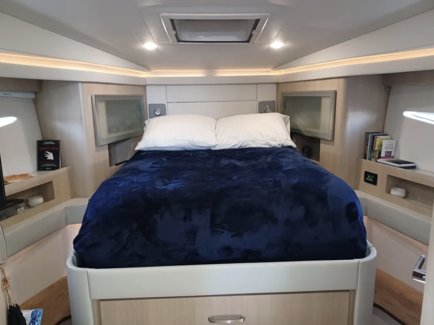2023 Regal 42 FXO - Image 14