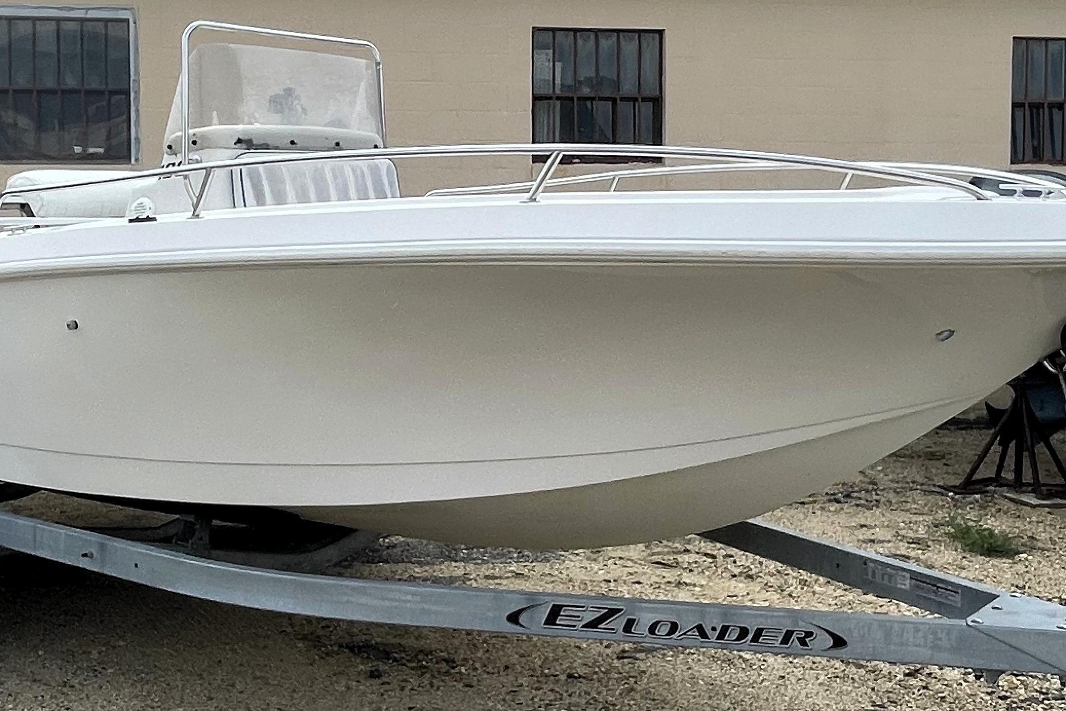 1996 Pro-Line 190 Center Console