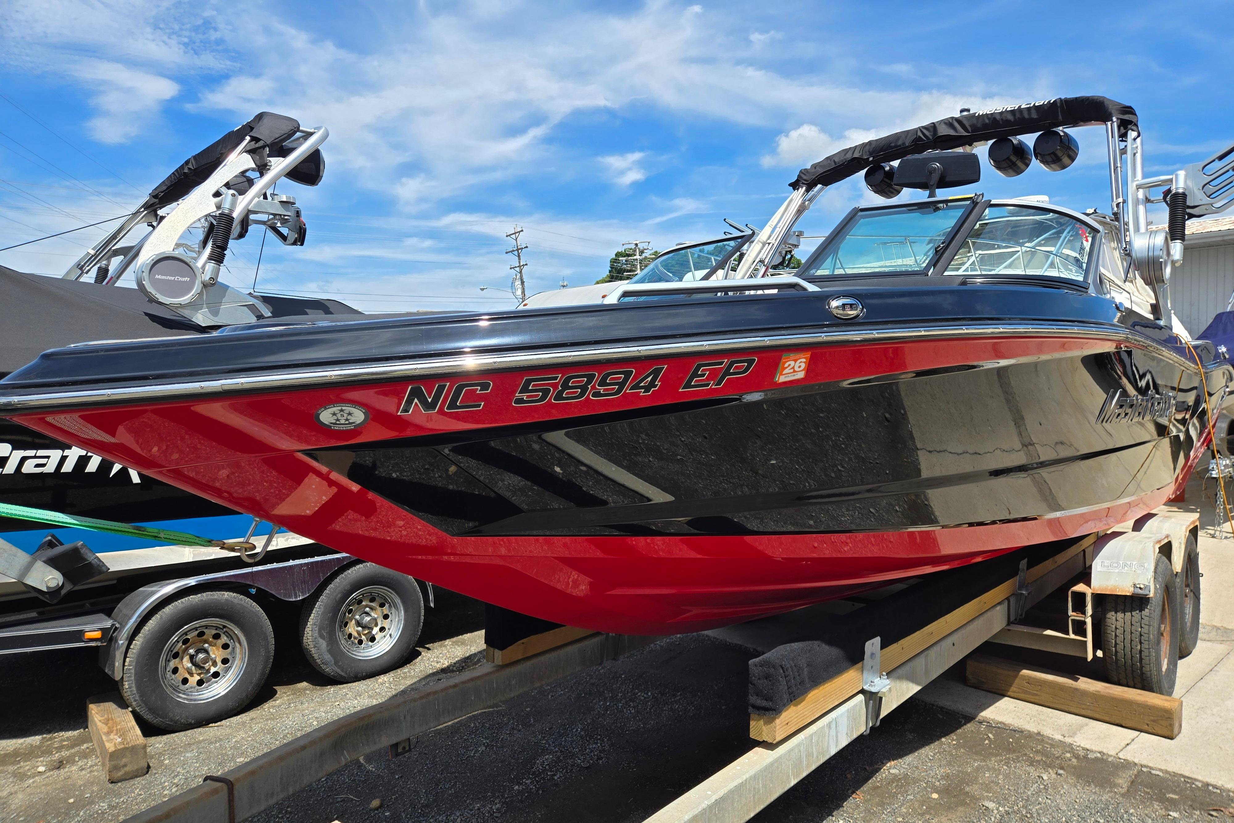 2019 MasterCraft XT25