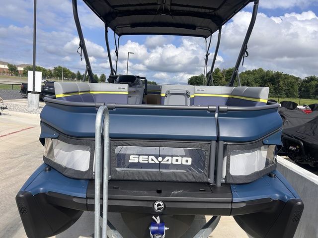 2026 Sea-Doo Switch Cruise Limited™ 21 - 300 hp - Double Bimini - 7