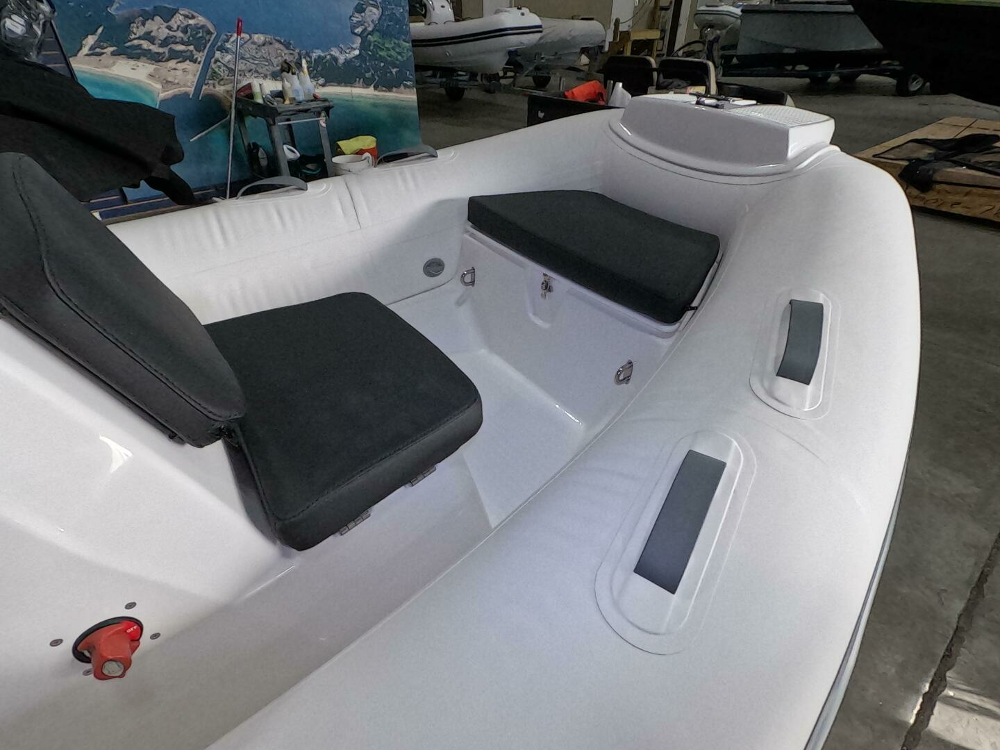 2024 Grand Inflatables S370NL - Image 5