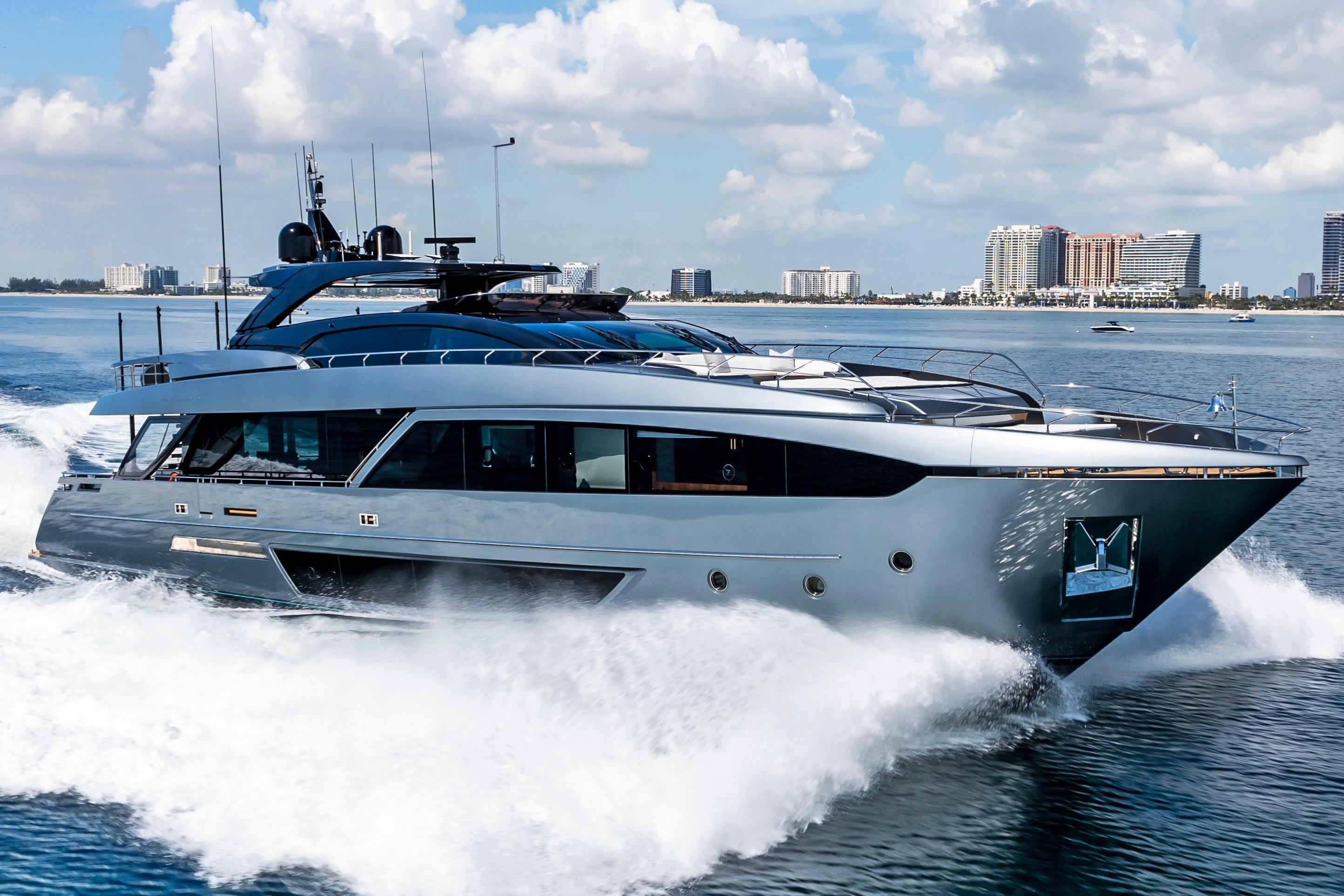 2020 Riva 110' Dolcevita