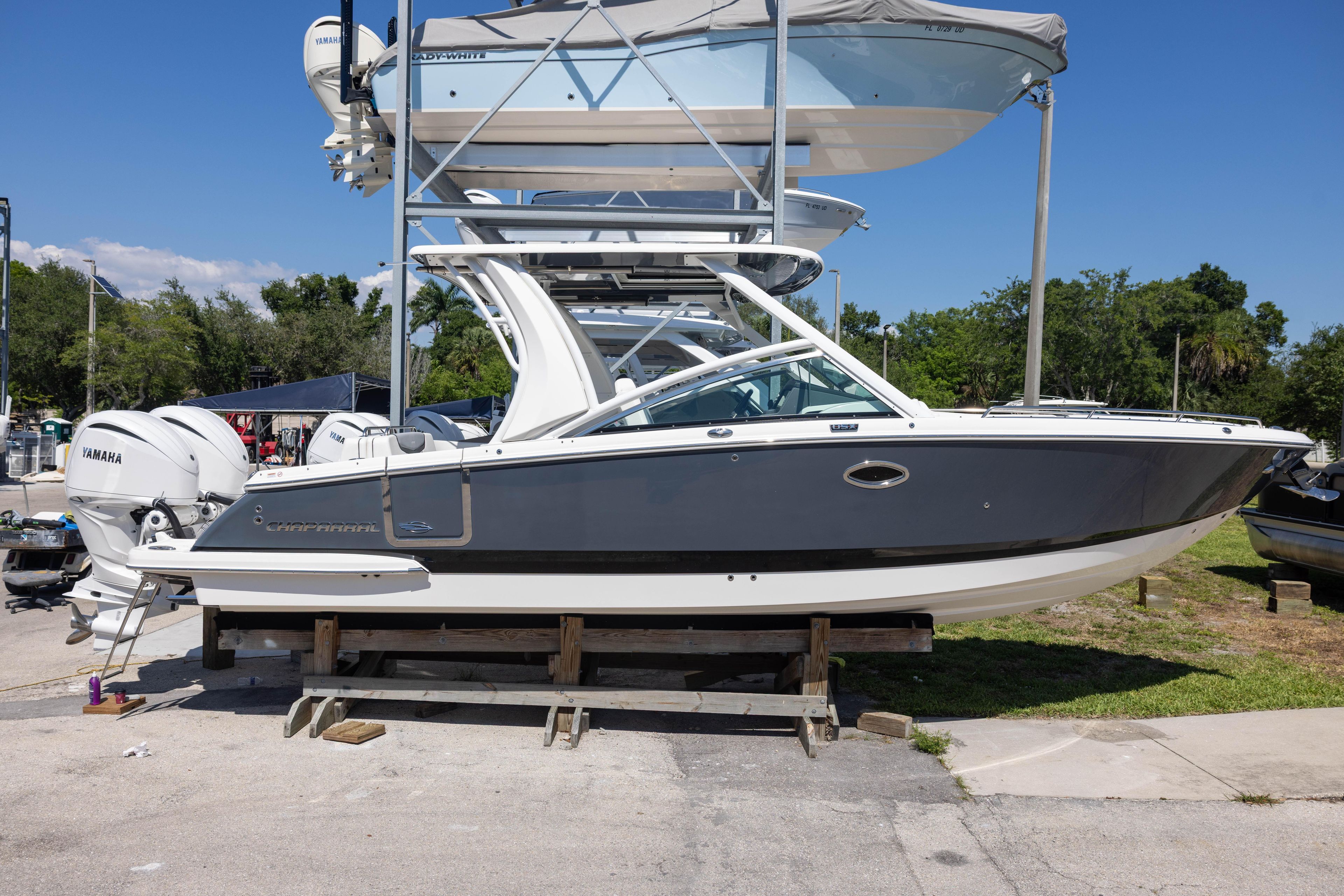 2022 Chaparral 300 OSX