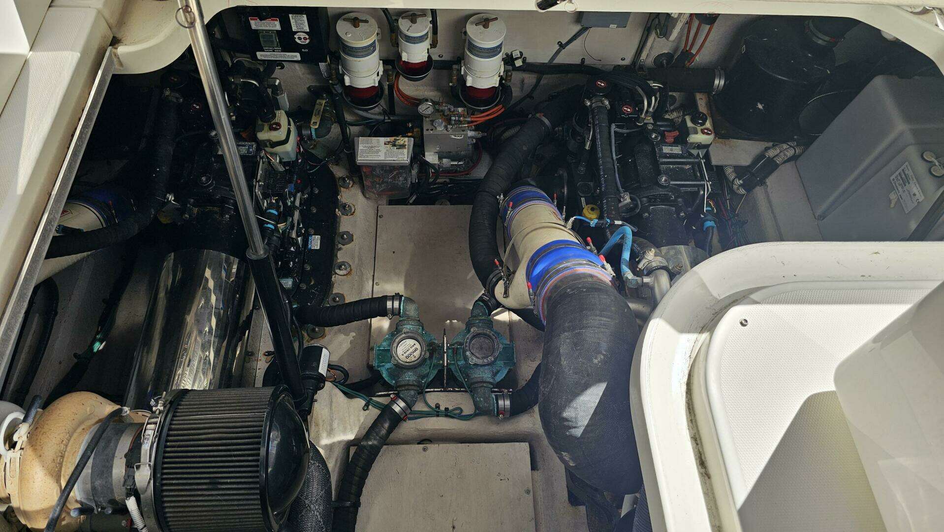2016 Sea Ray — - Image 38