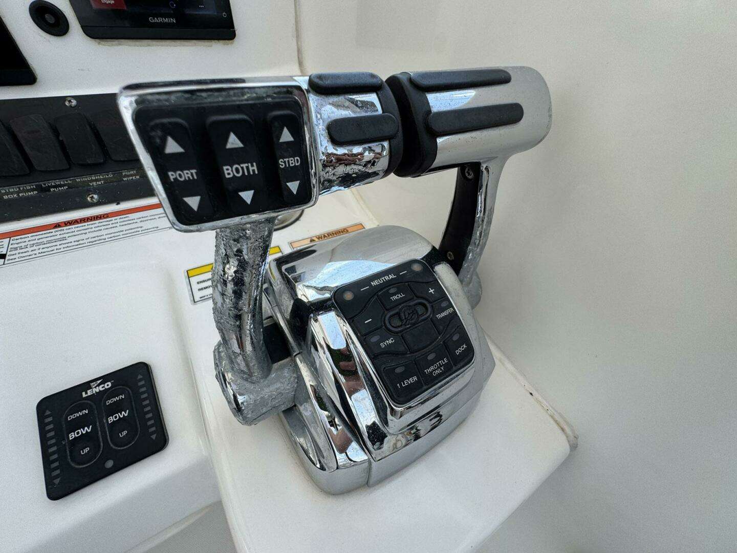 2011 Boston Whaler 305 Conquest - Image 30
