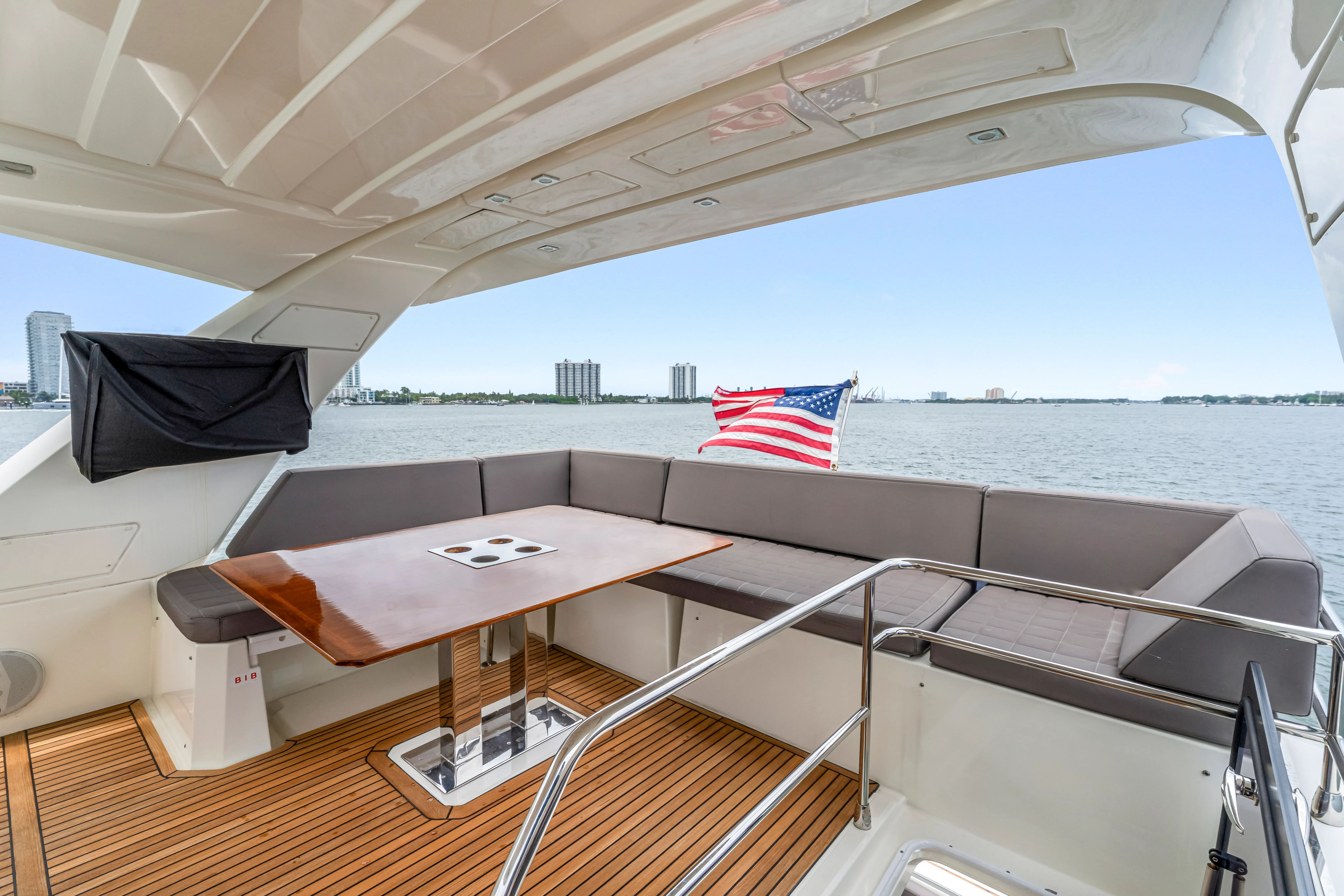 2018 Prestige 630 - Image 42