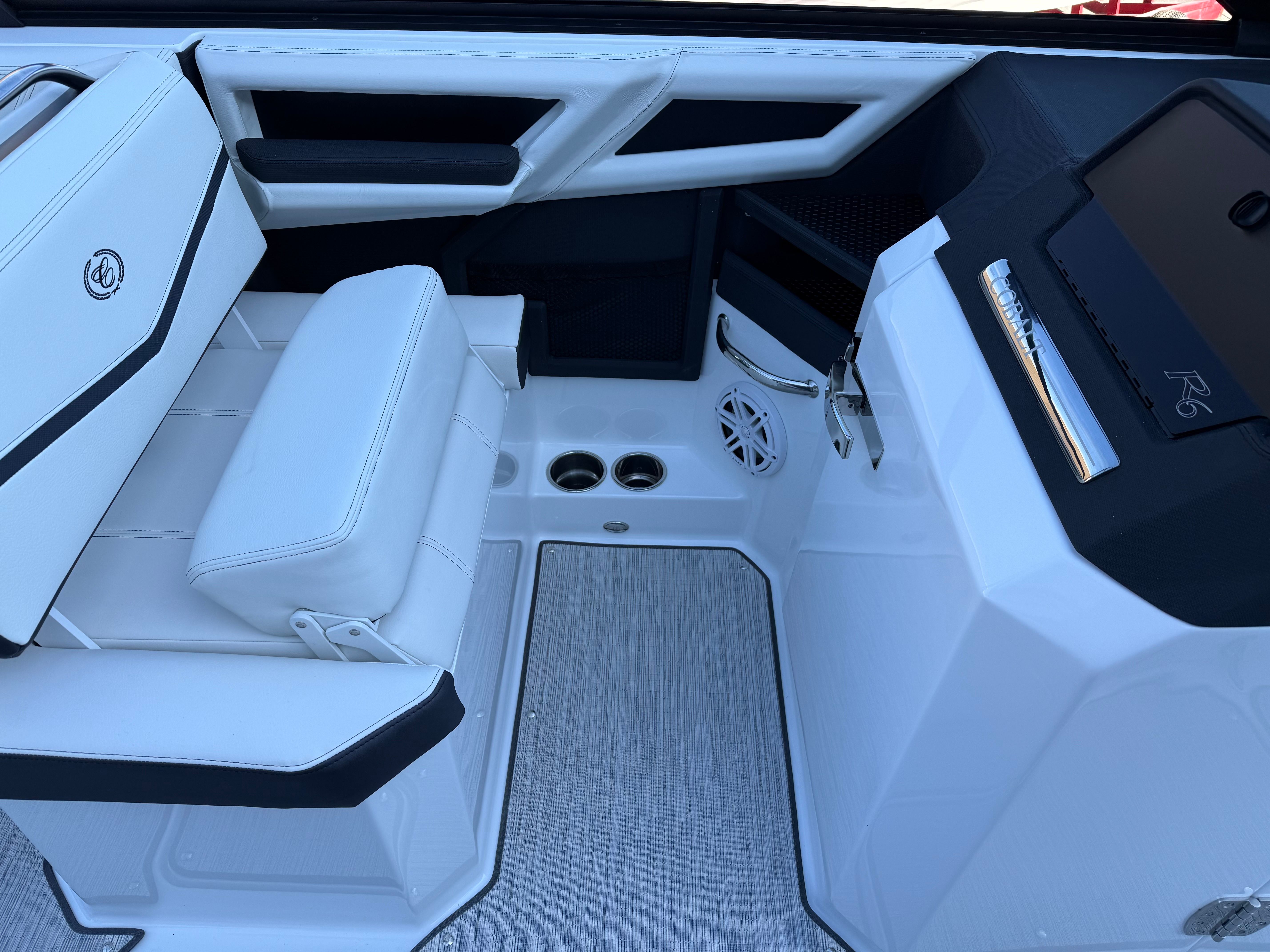 2026 Cobalt R6 Surf - 33