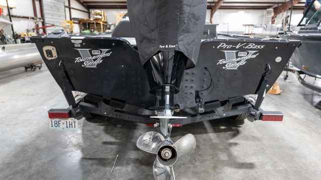 2018 Lund Pro-V Bass 2075 - 6