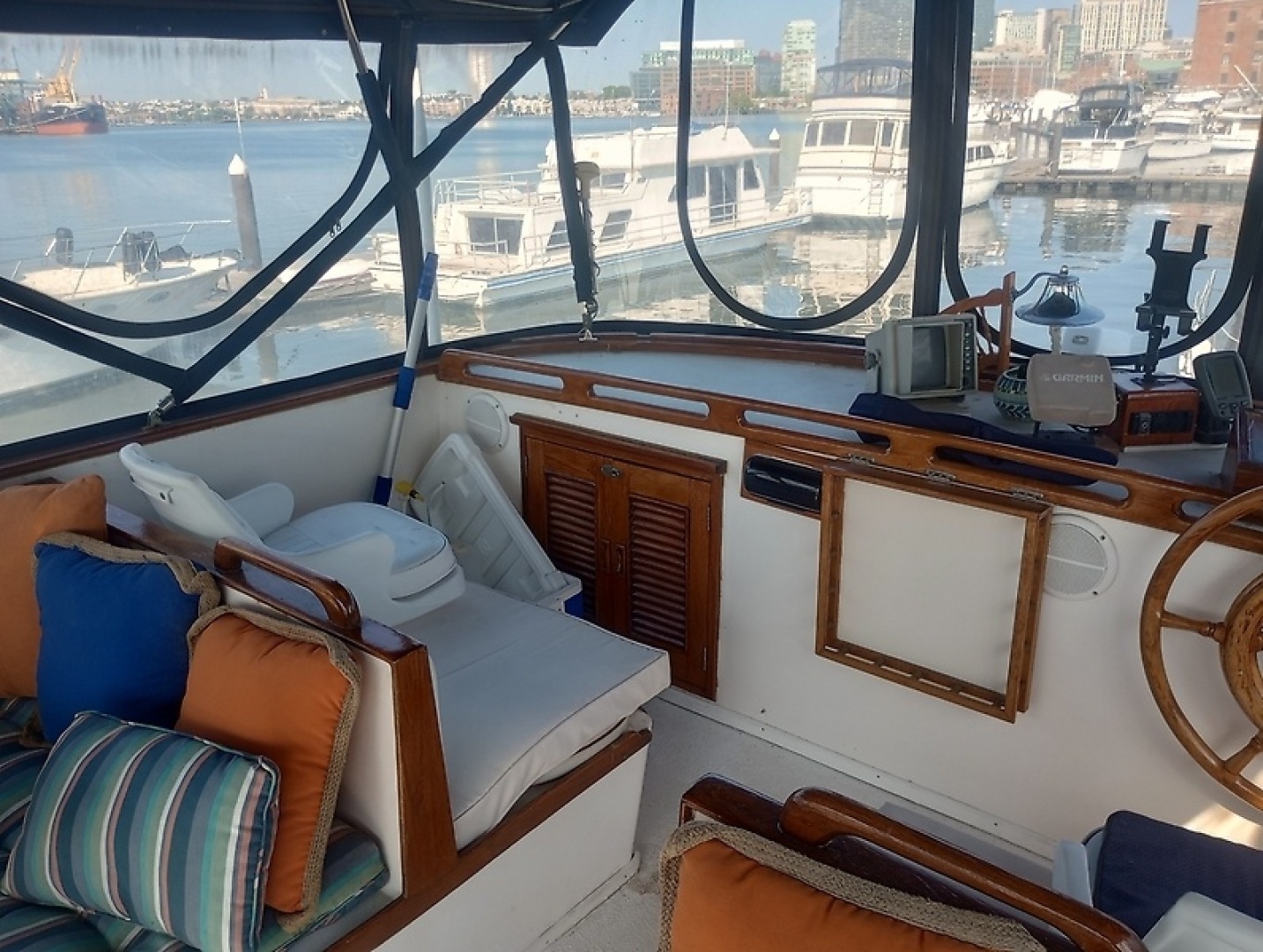 1981 Marine Trading 44 Double Cabin - Image 19