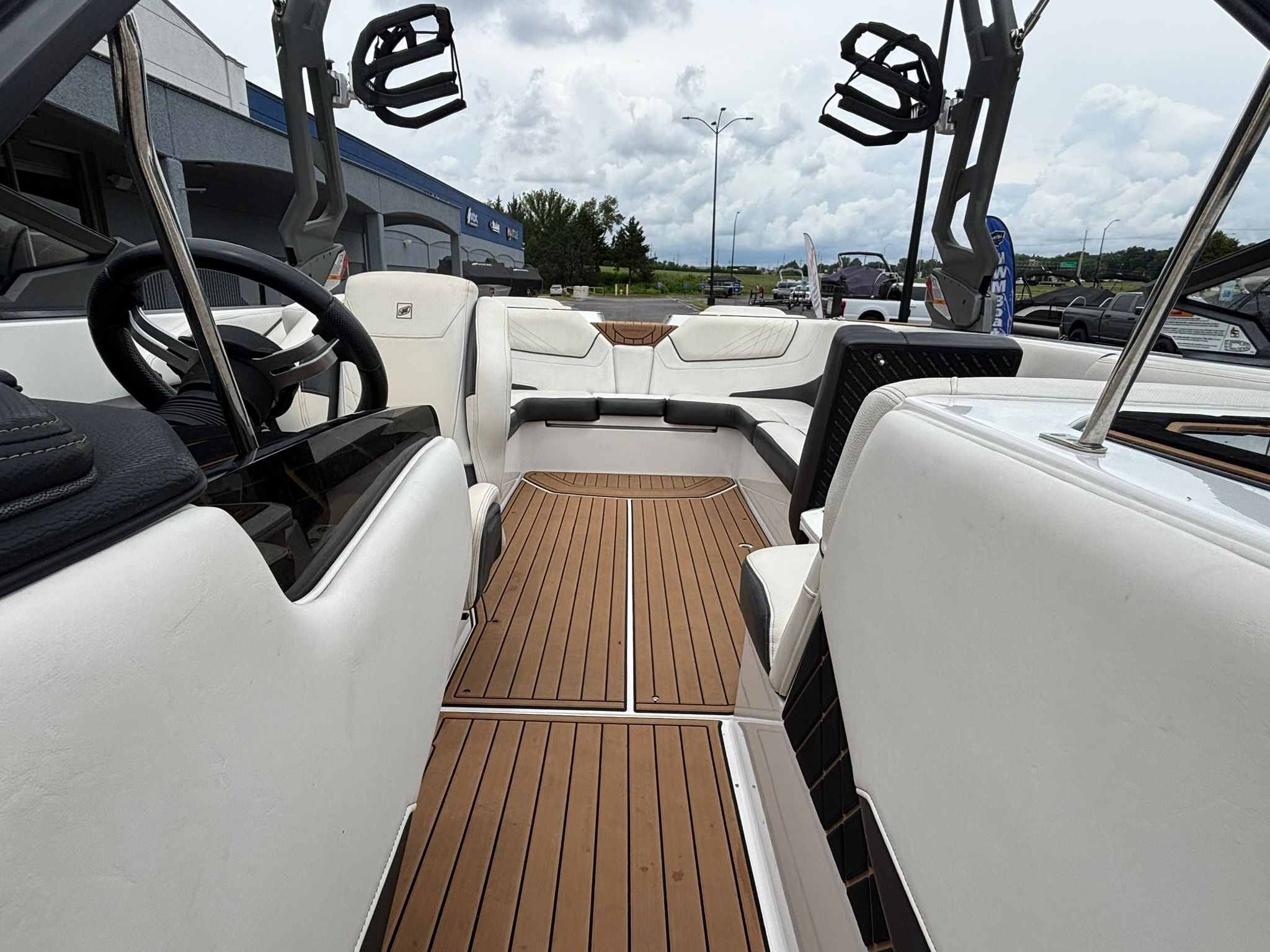 2020 Nautique GS24 - 13