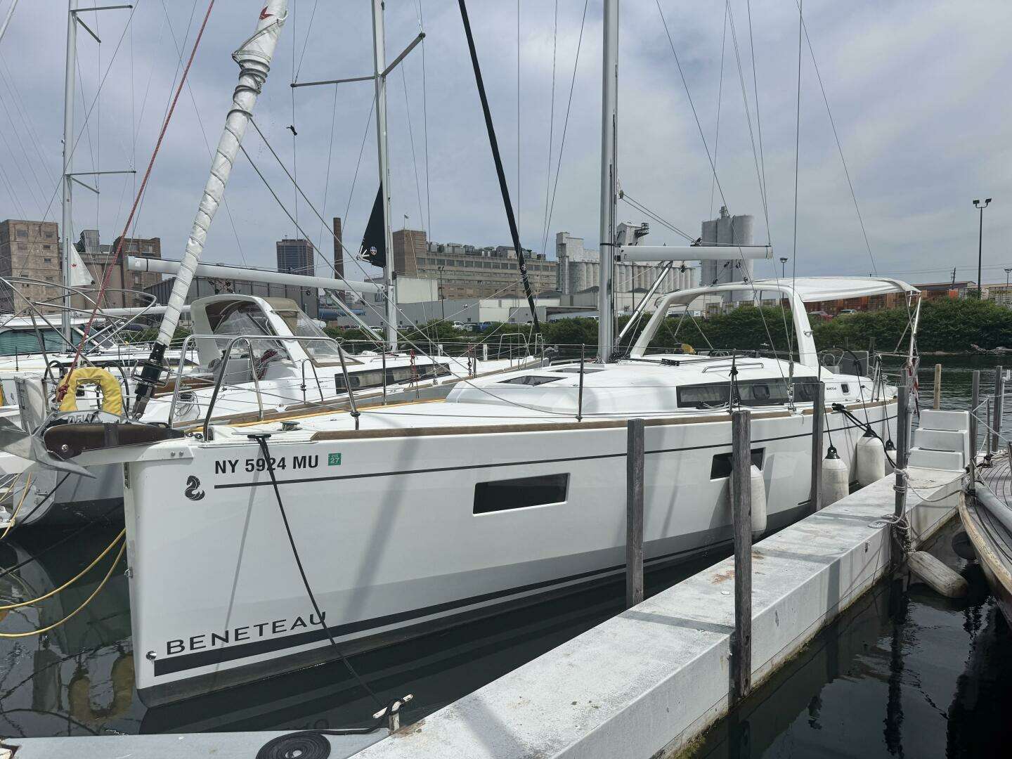 2023 Beneteau Oceanis 38.1 - Image 2