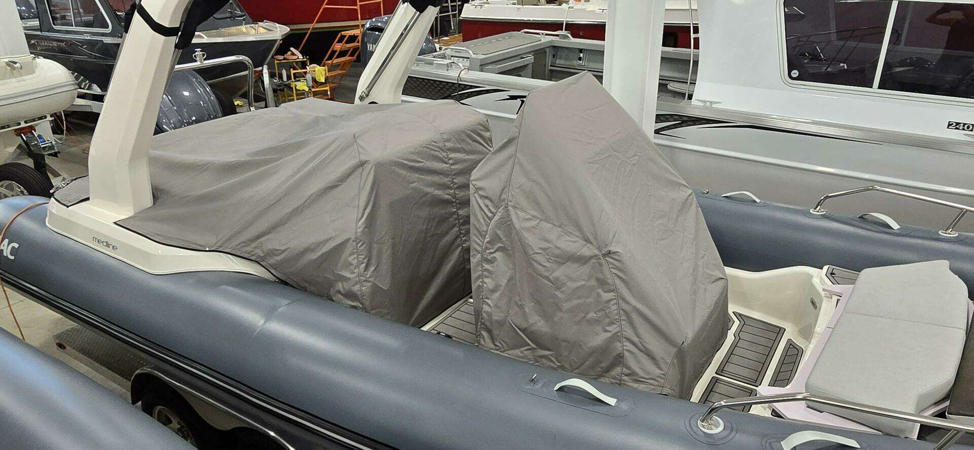 2024 Zodiac Medline 7.5 NEO - Image 34