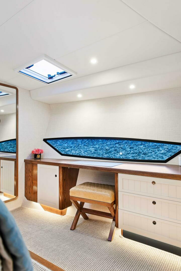 2021 Valder Yachts Power Cat - Image 17