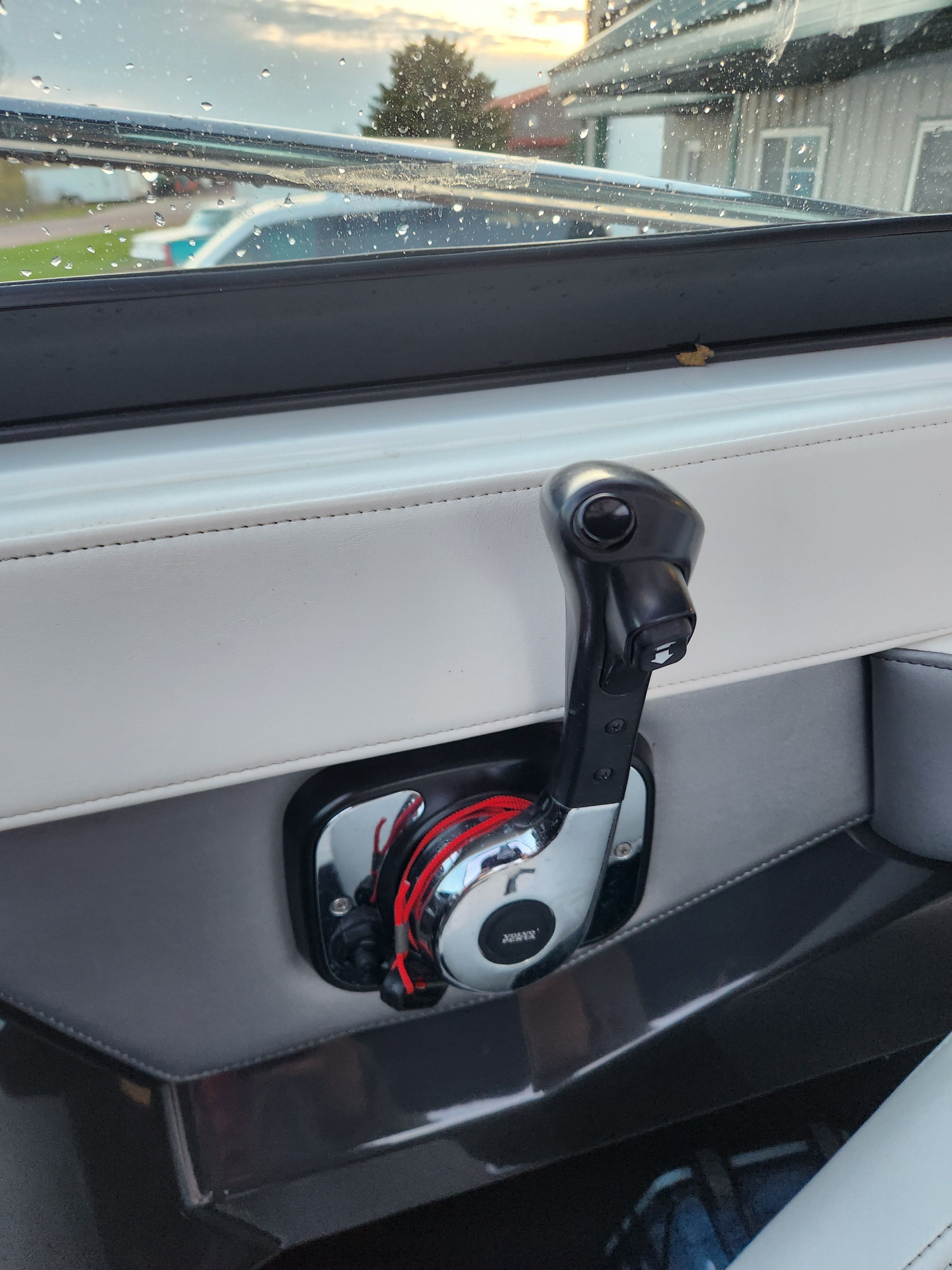 Interior view of a 2015 Monterey 268SSC boat with control lever.