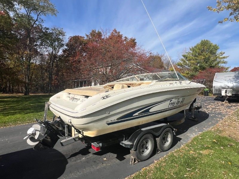 1999 Sea Ray 230 Overnighter - 44