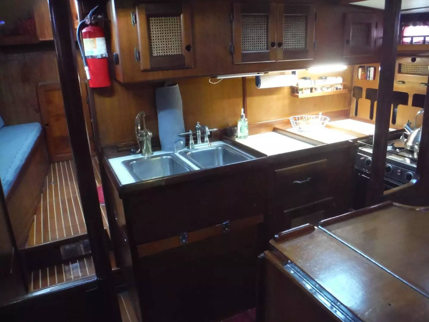 1980 Corbin 39 Aft Cockpit Cutter - Image 18