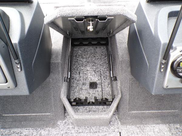 2025 Tracker Pro Guide™ V-175 Combo boat storage compartment, open and empty.