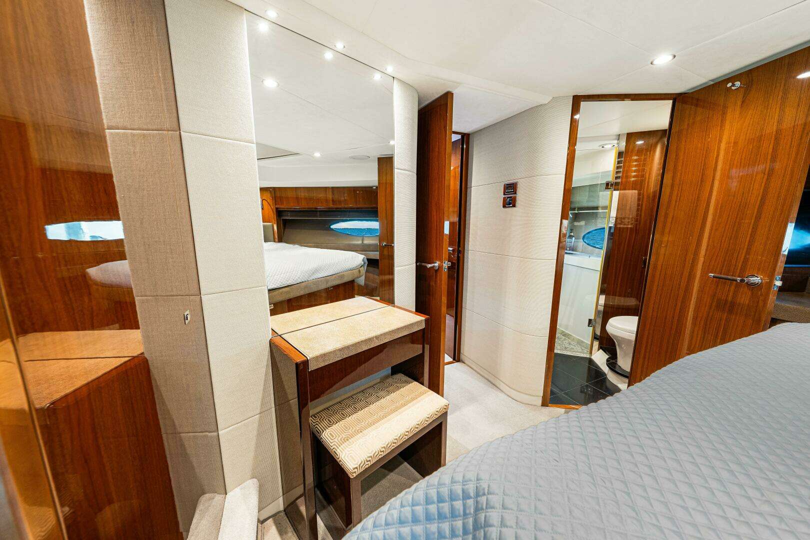 2014 Princess Y72 - Image 150
