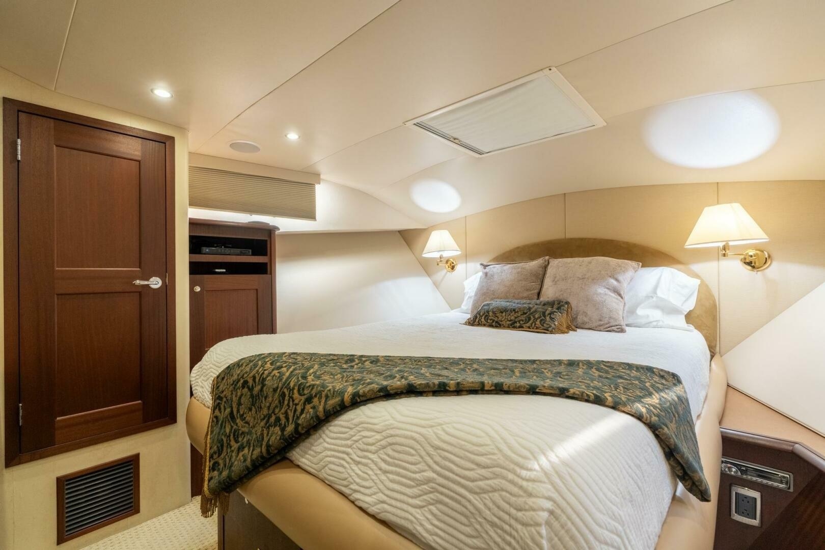2009 Pacific Mariner 65 Motor Yacht - Image 50