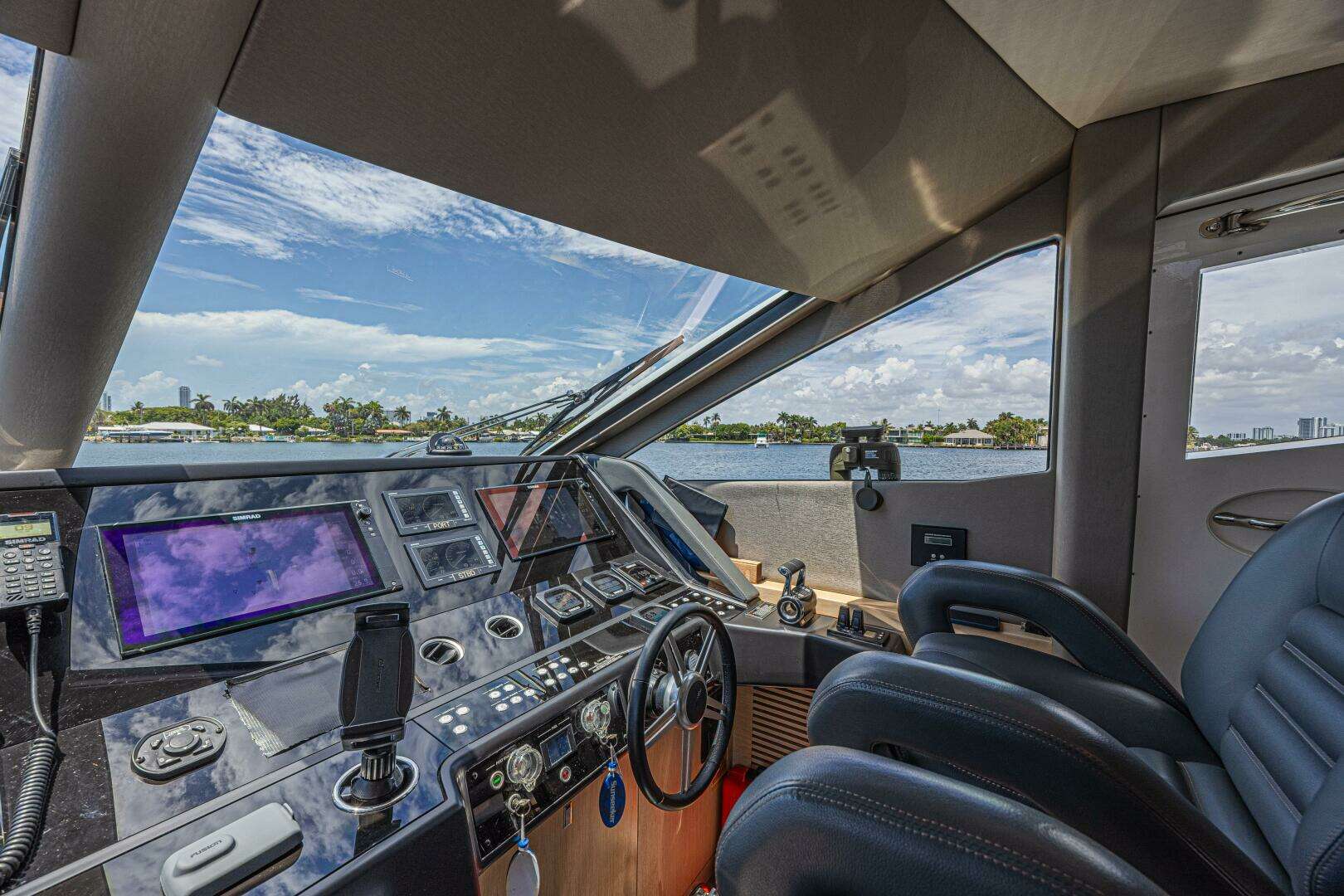 2017 Sunseeker 75 Yacht - Image 40
