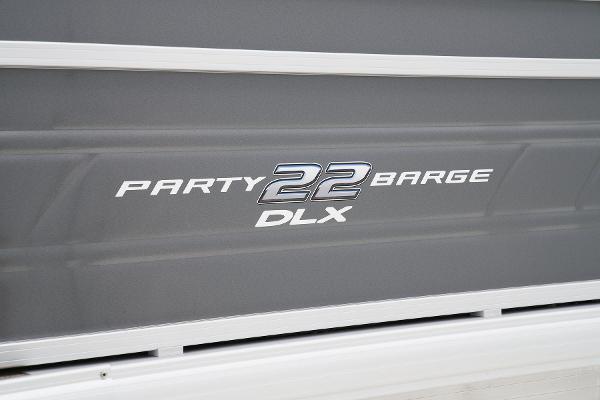 Manufacturer Provided Image: Sun Tracker Party Barge 22 DLX