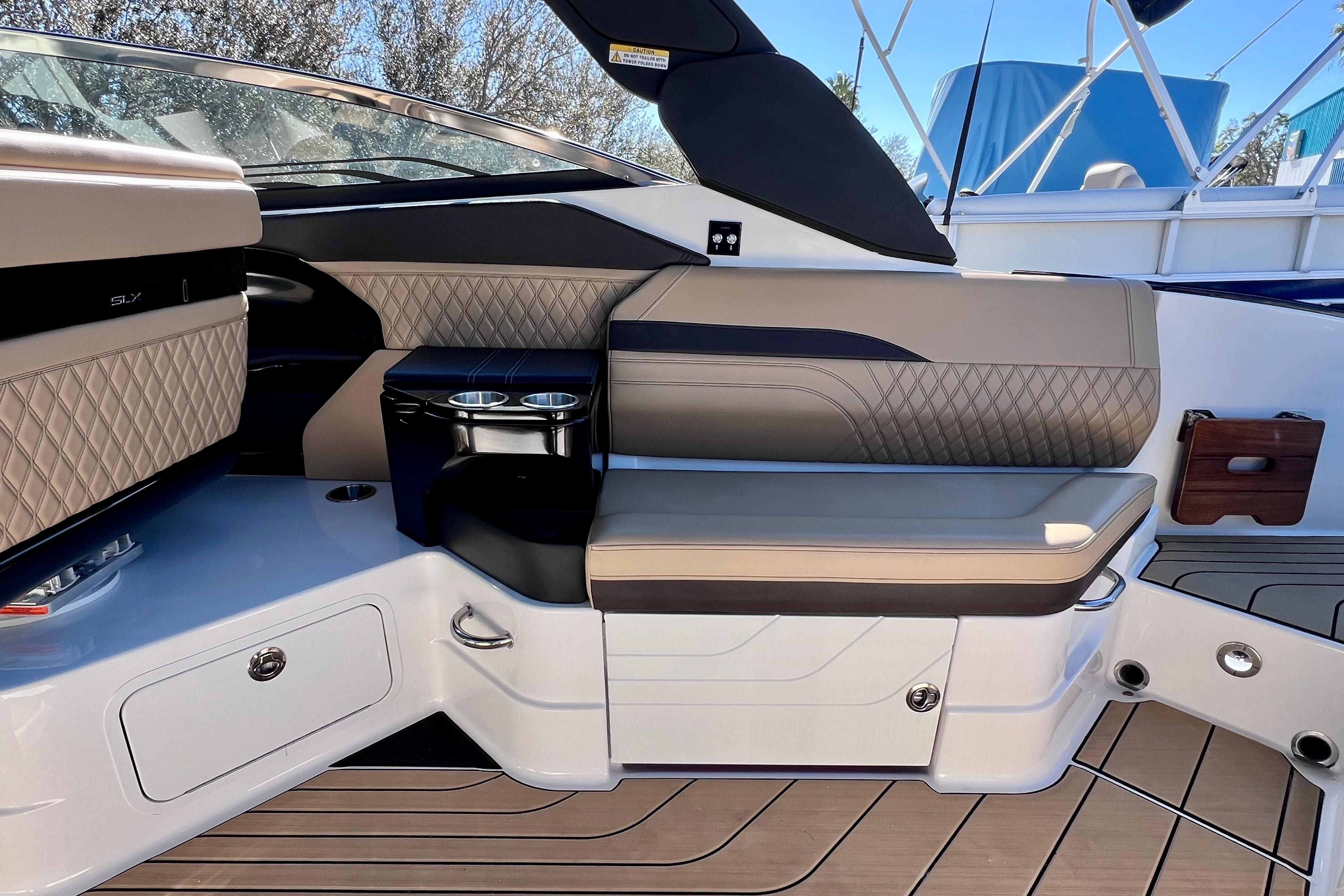 2023 Sea Ray SLX 280 - 36