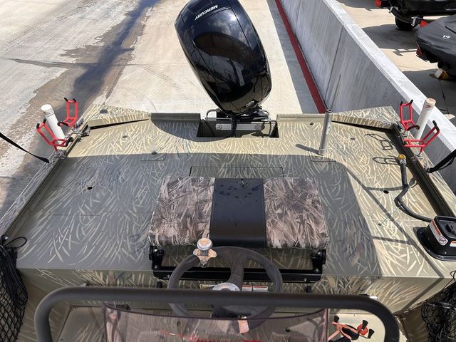 2021 Tracker Grizzly 2072 CC - 11