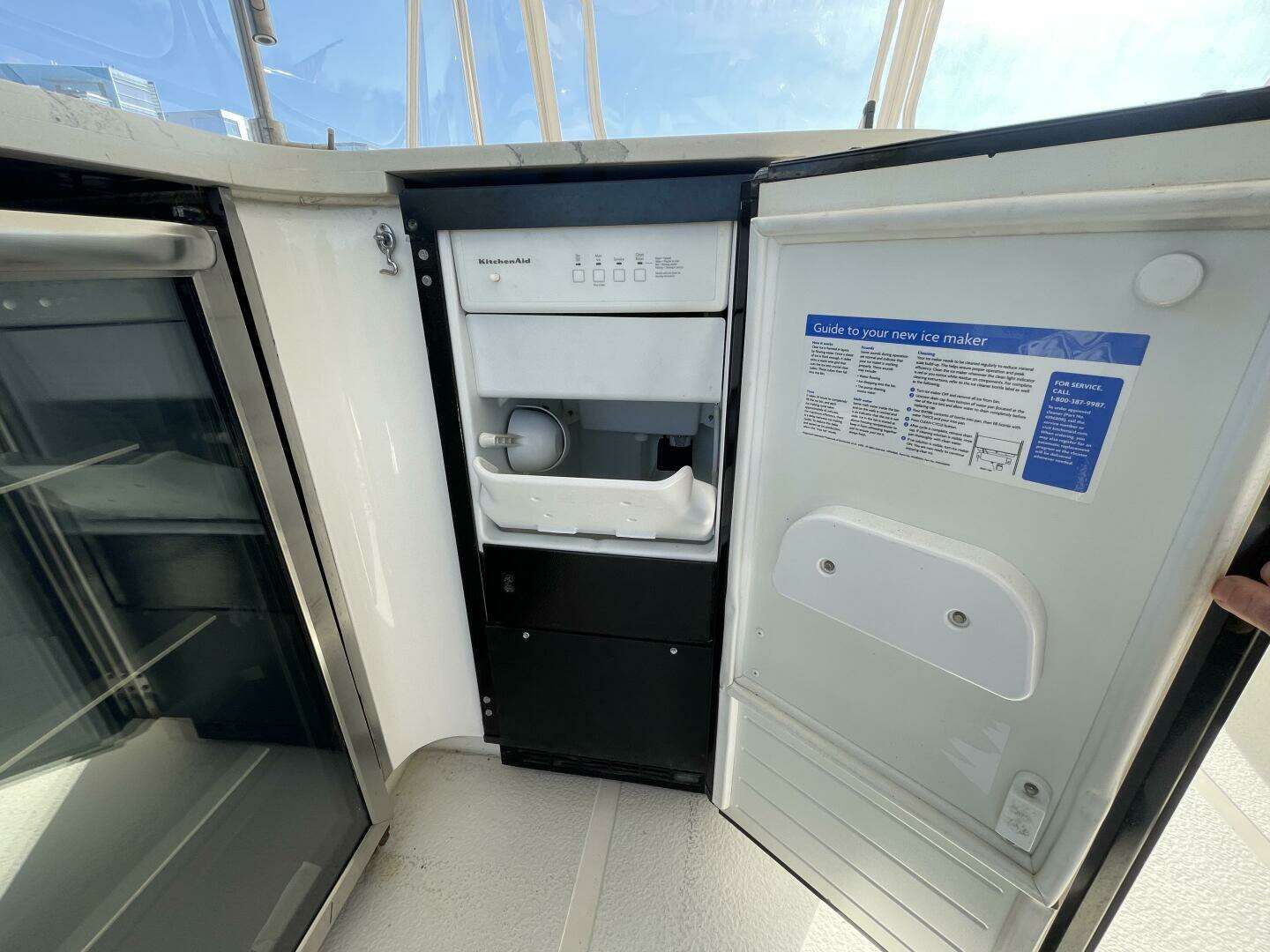 1999 Horizon 70 MY - Image 52