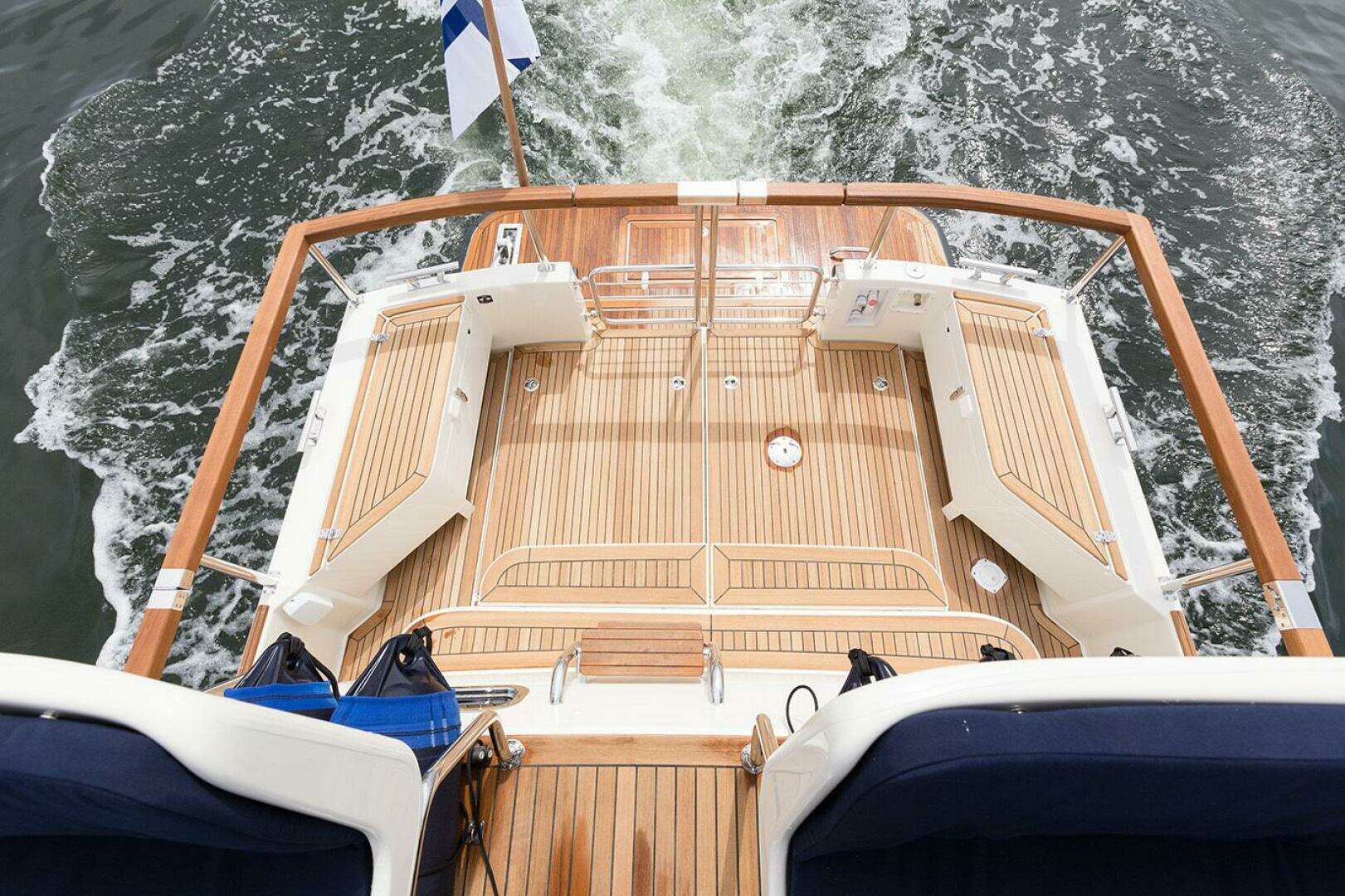 2027 Targa 30.1 - Image 10