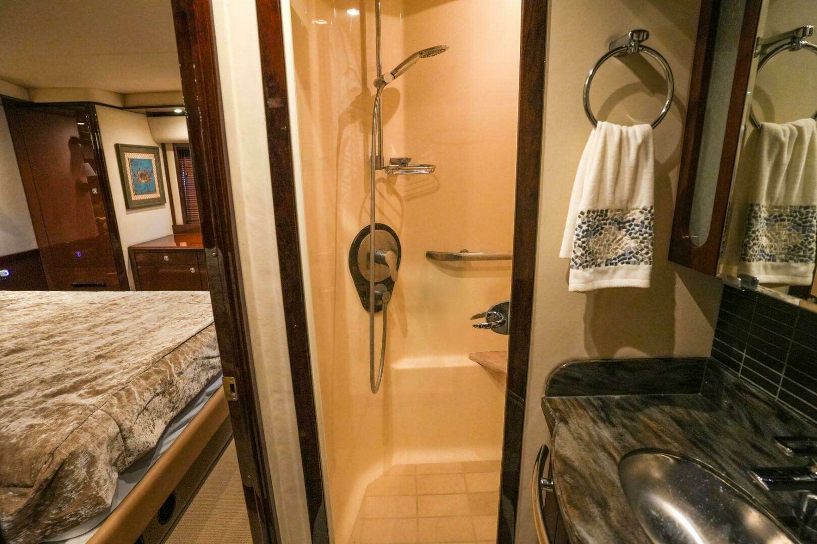2013 Sea Ray 610 Sundancer - Image 36