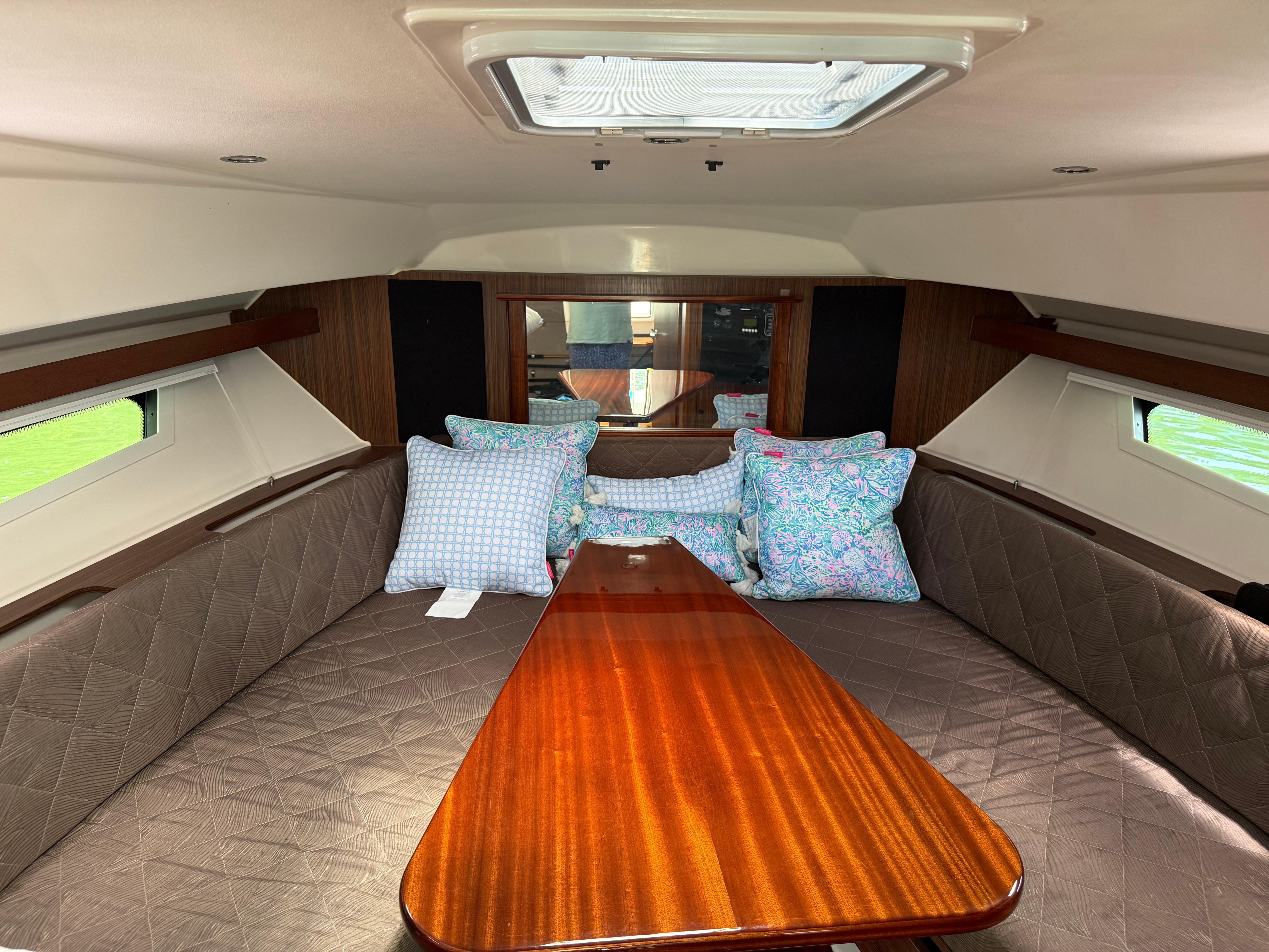 2017 Pursuit OS 355 Offshore - 21