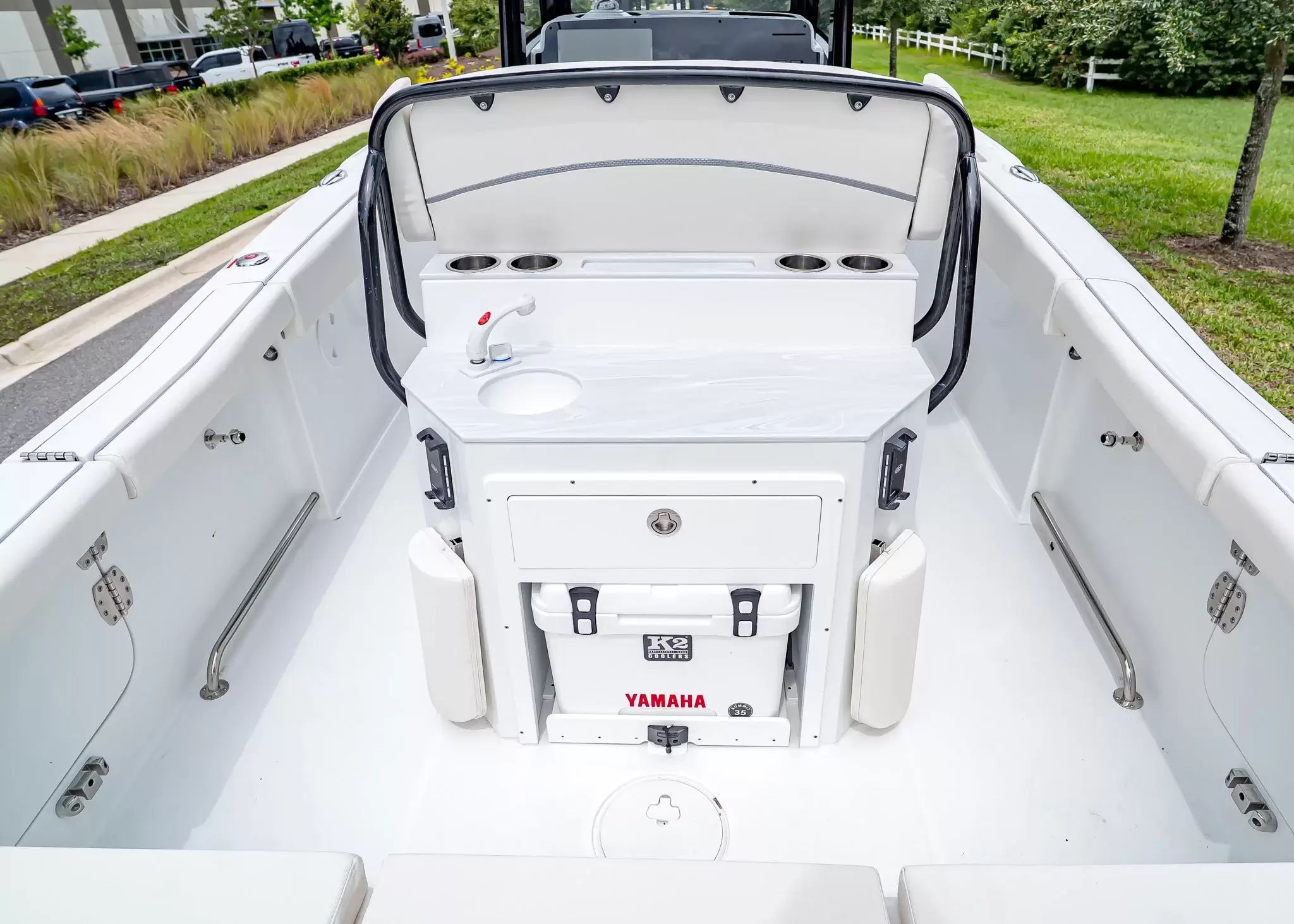 2027 Sea Hunt Ultra 255 SE - 6