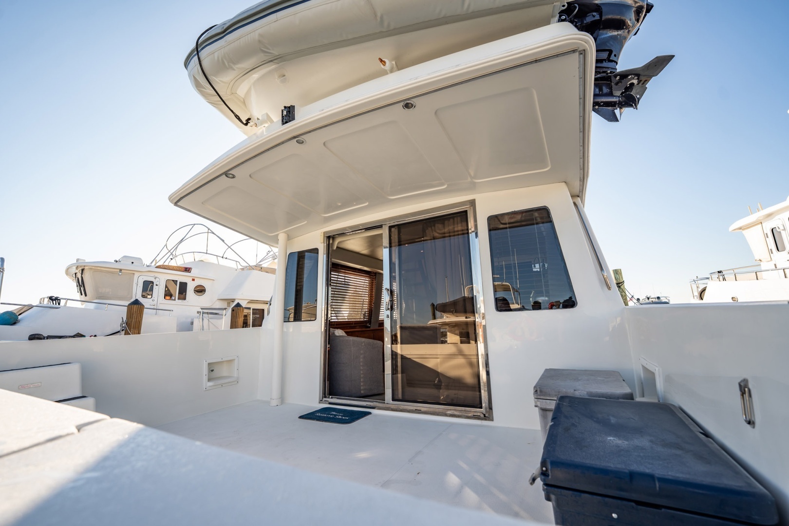2004 Navigator 5700 Rival Pilothouse - Image 7