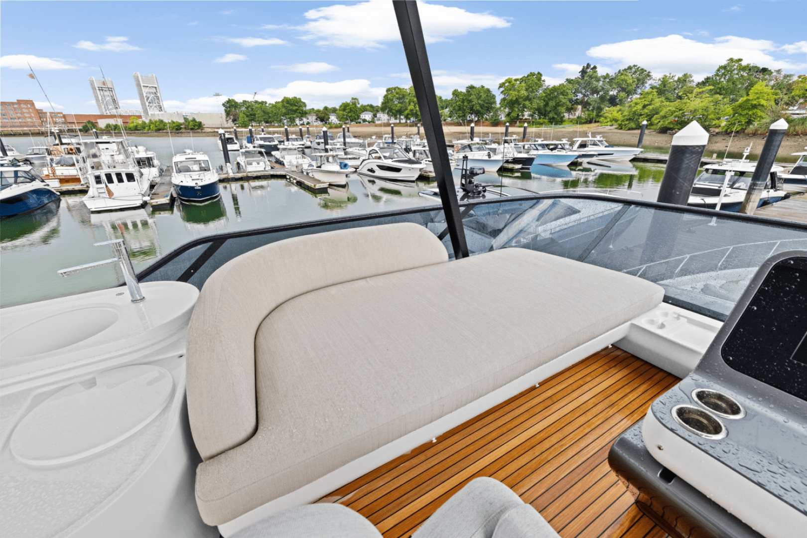 2026 Azimut Fly 68 - Image 54