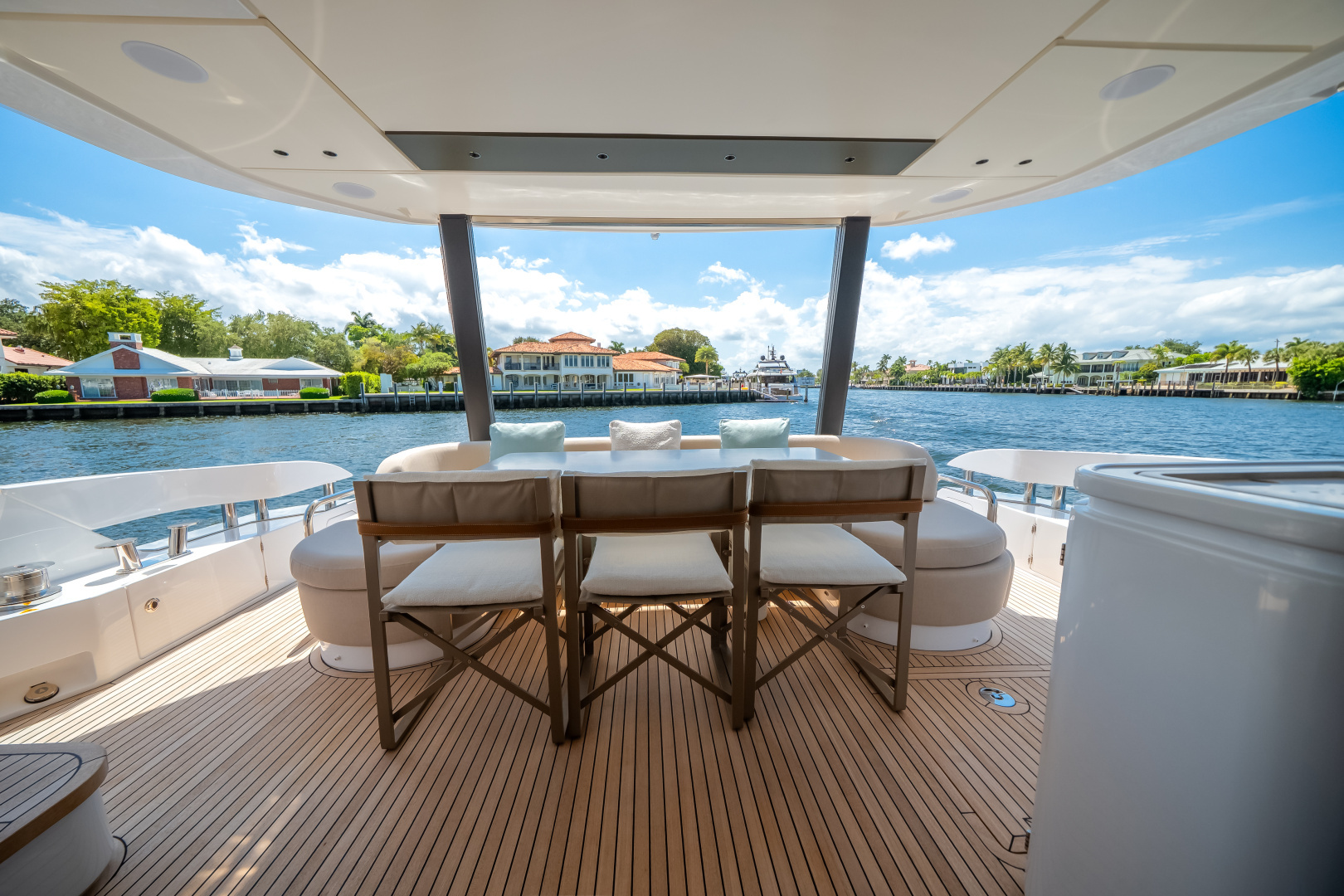 2026 Azimut Fly 72 - Image 61