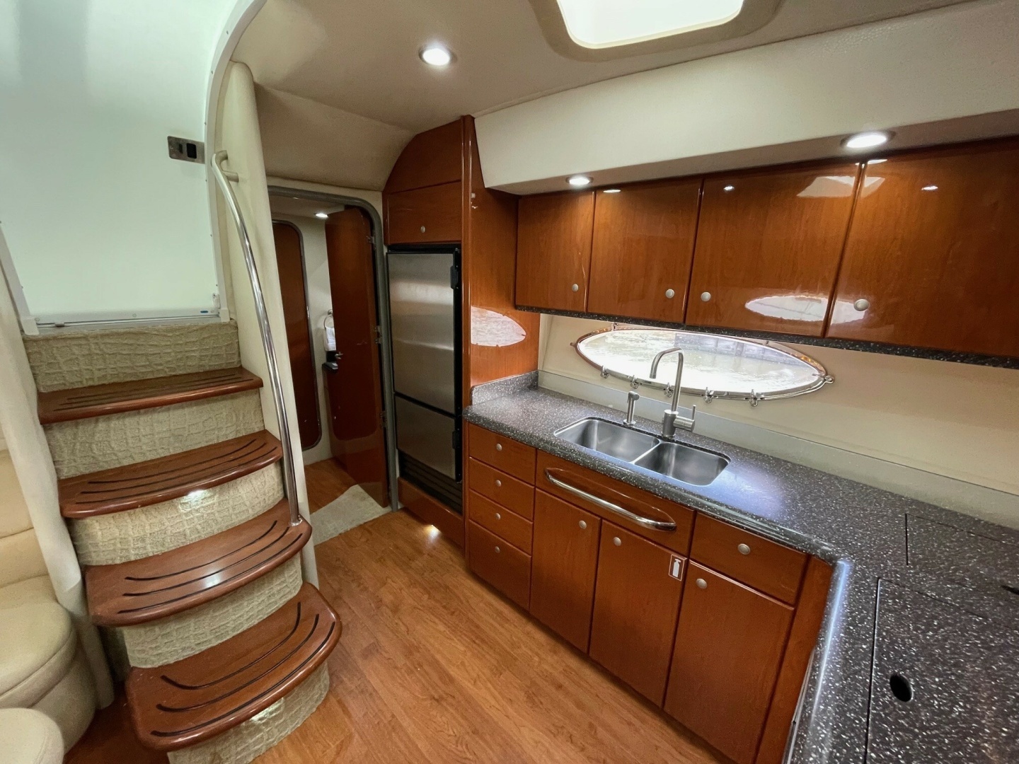 2008 Formula 45 Yacht - Image 21